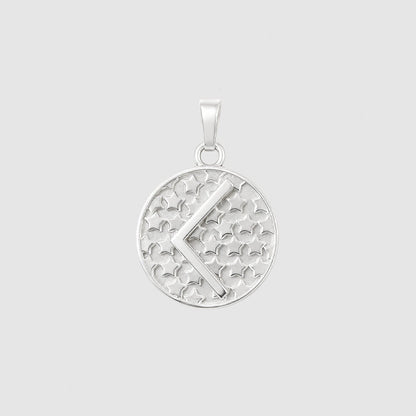 Kennaz Round Pendant - The 4 Harts